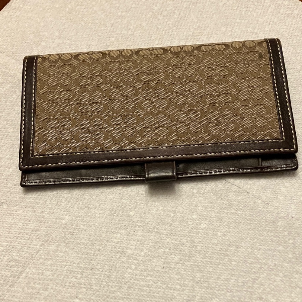 COACH. Brown & Tan Signature Checkbook Cover. Good Used Condition.
